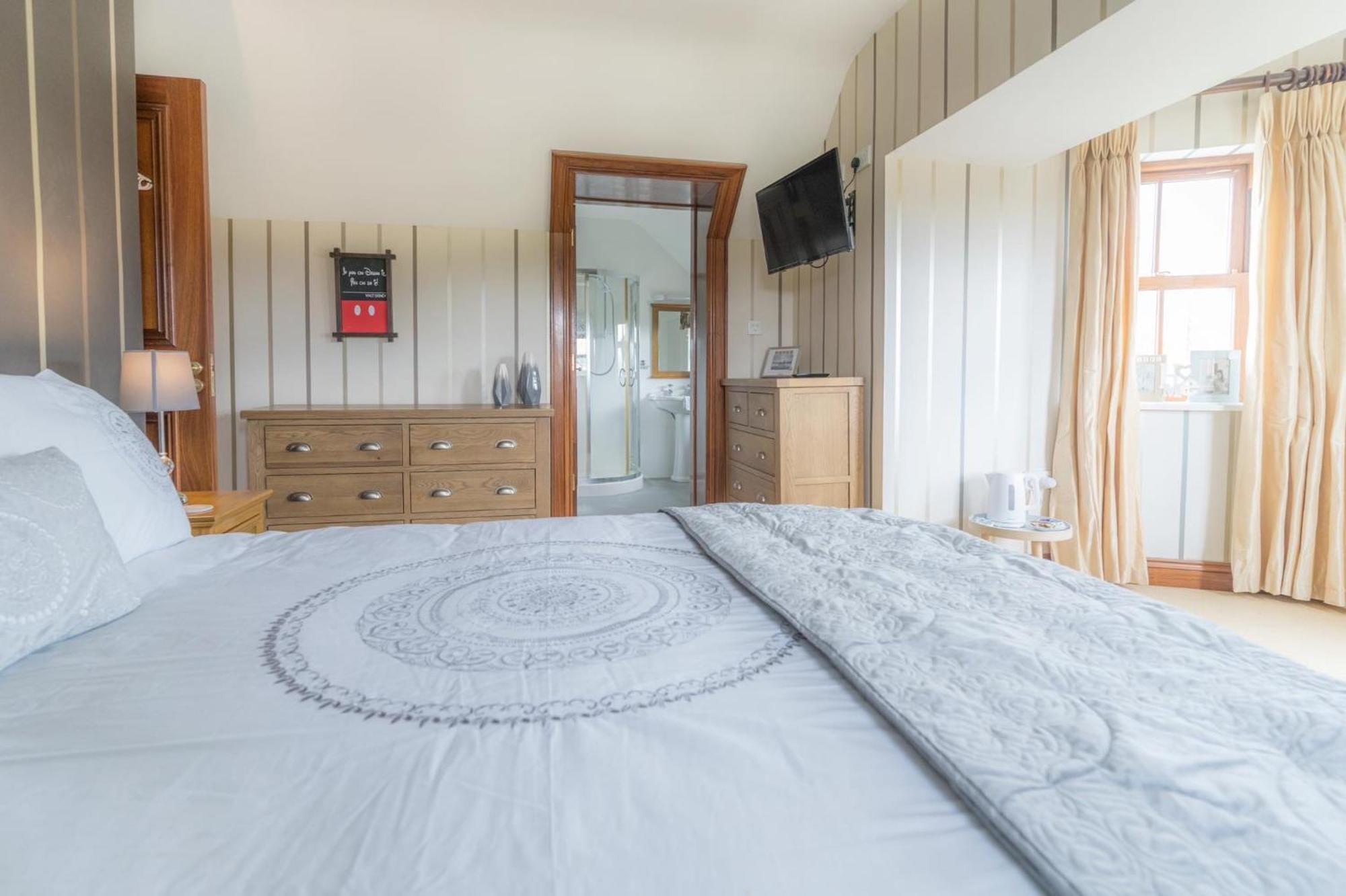 Glenvela Guest House Castlerea Ngoại thất bức ảnh